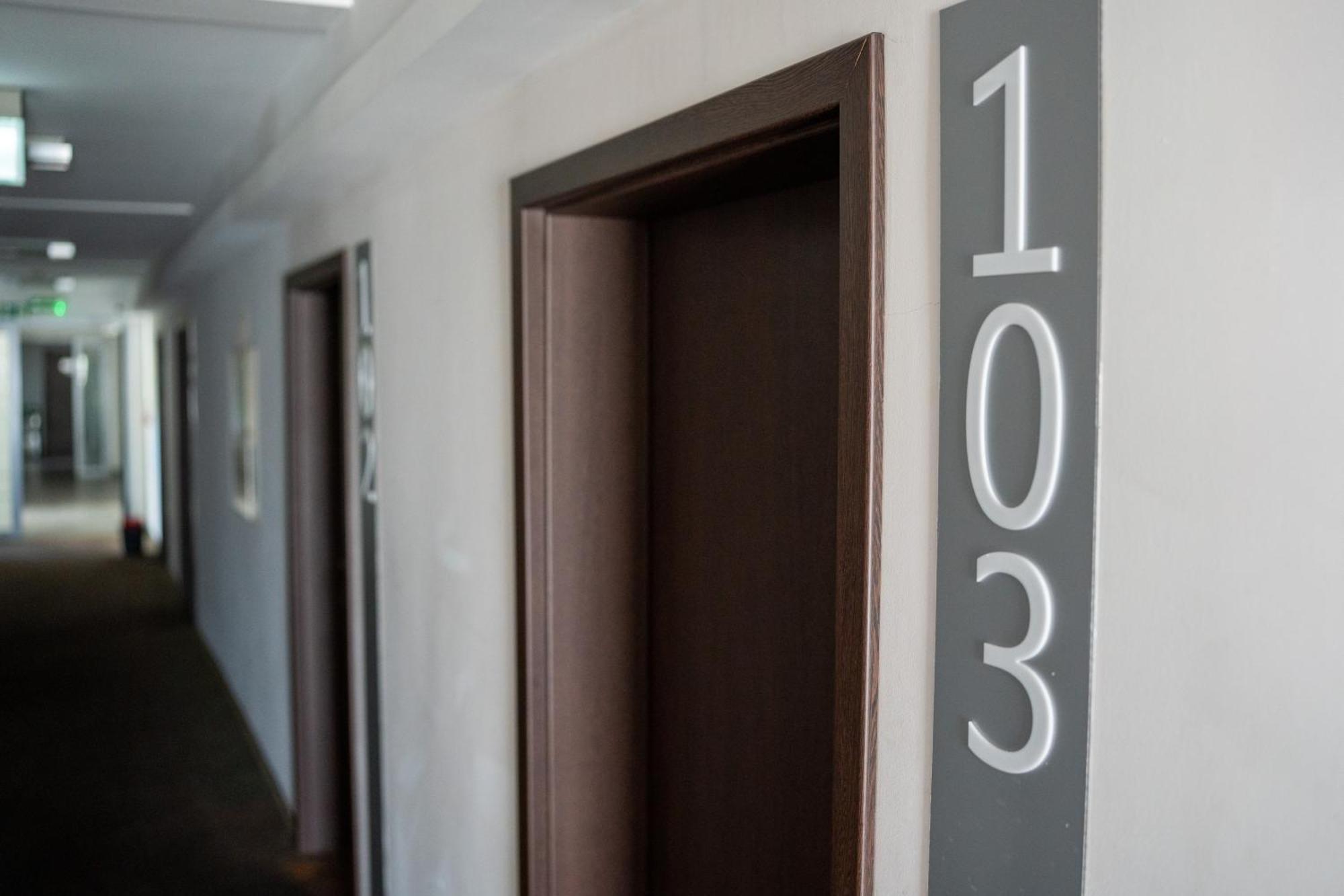 Aparthotel Strefa Budget Tychy Eksteriør billede