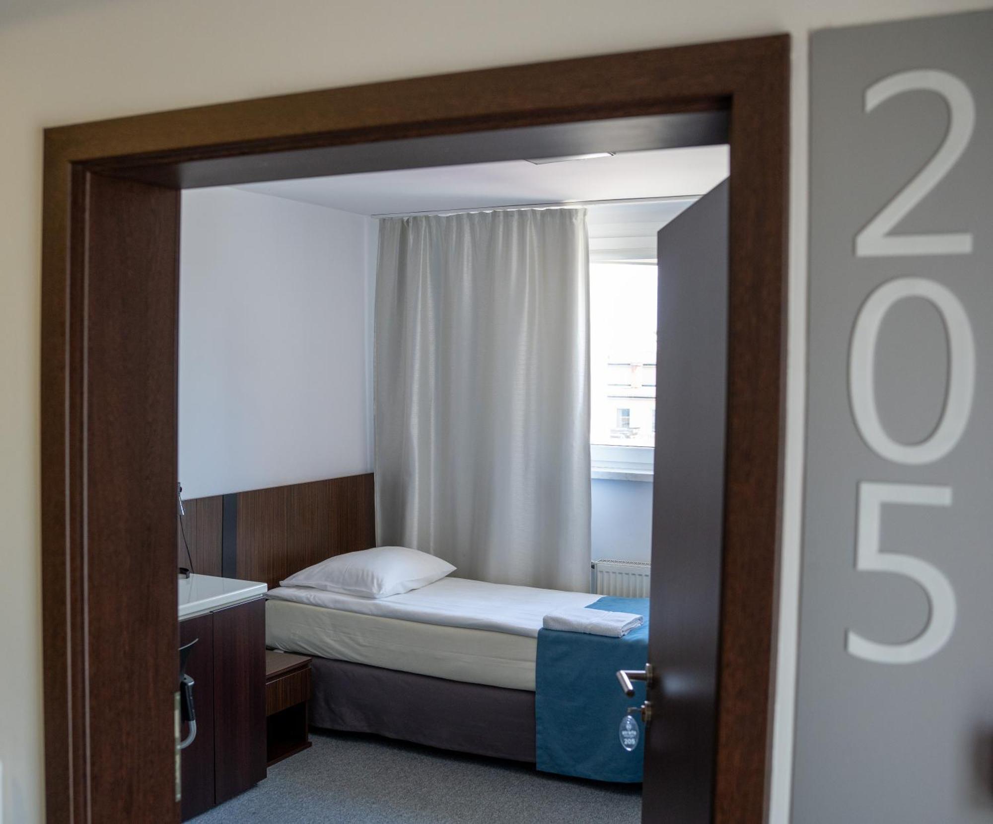 Aparthotel Strefa Budget Tychy Eksteriør billede