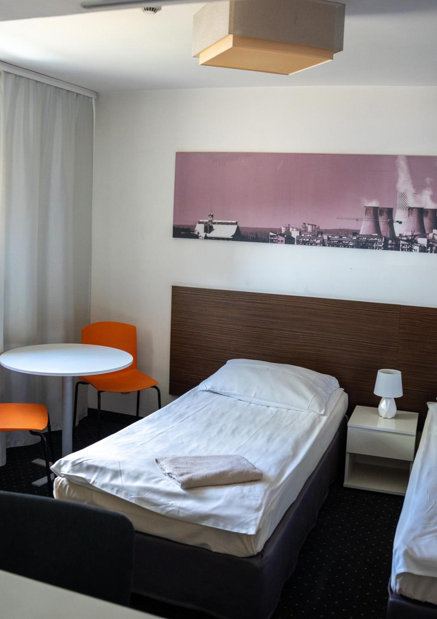 Aparthotel Strefa Budget Tychy Eksteriør billede